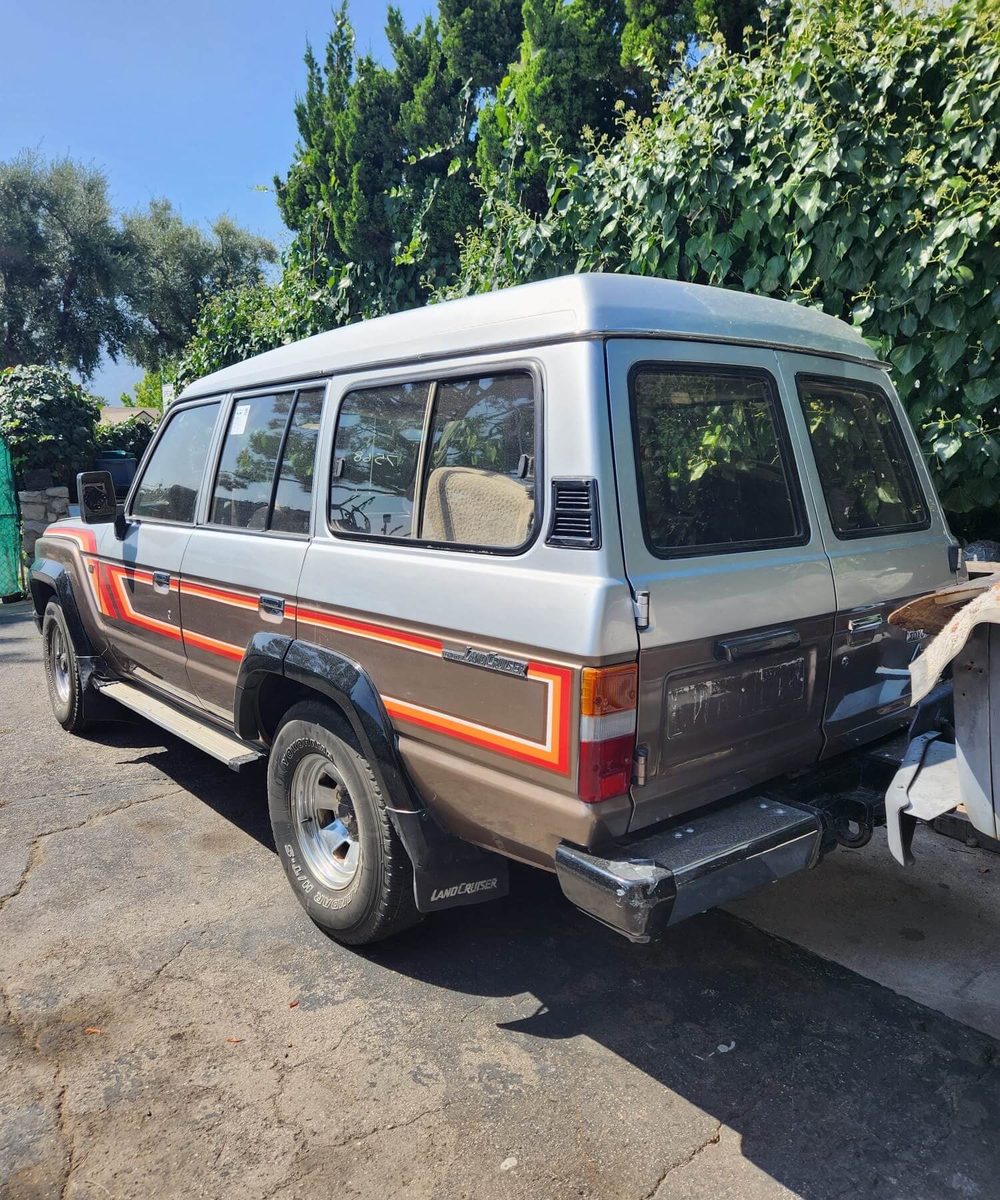FJ62 GCC spec rear three quarter as acquired