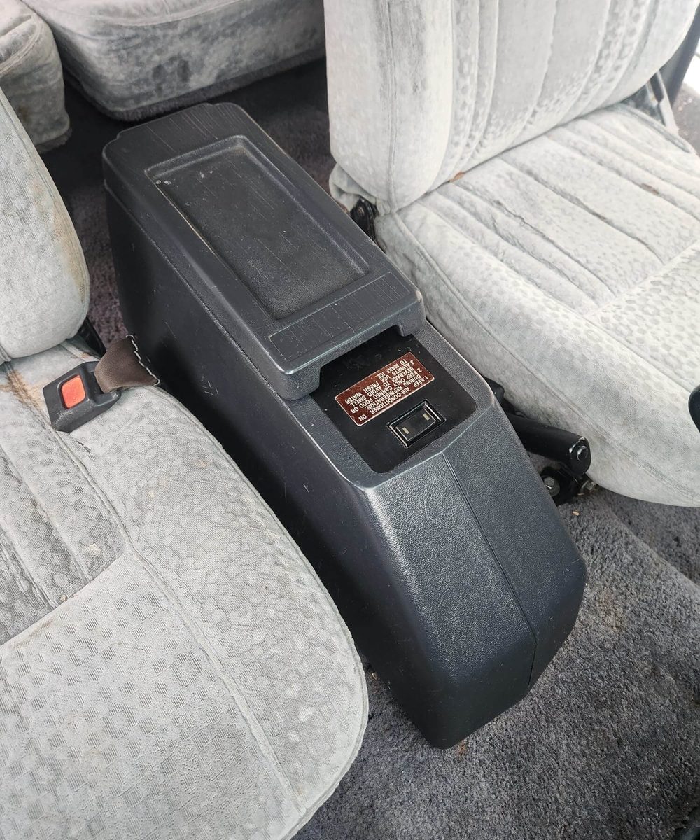 FJ62 GCC spec center console as acquired