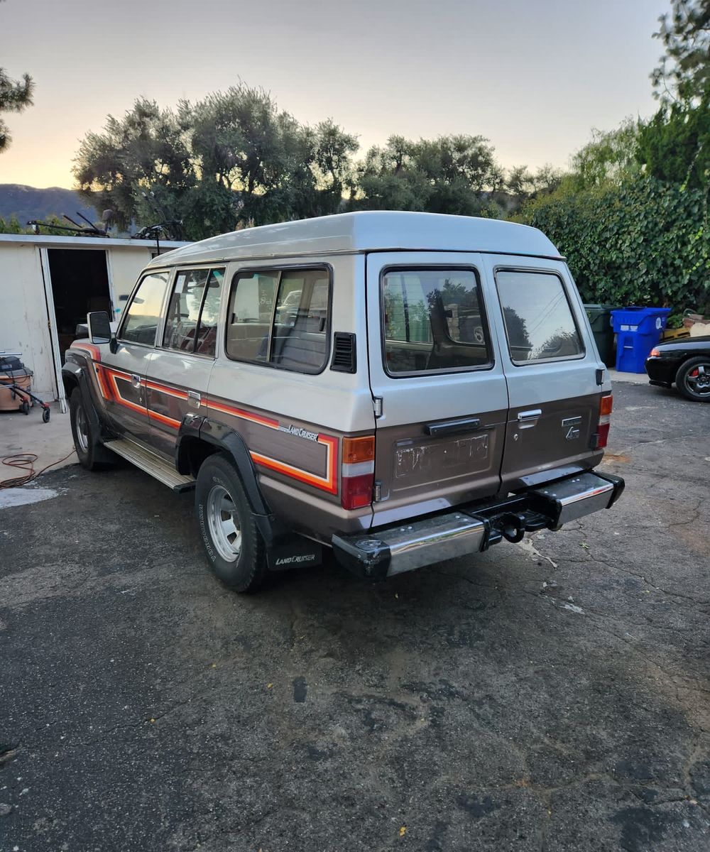 Exterior rear three-quarter